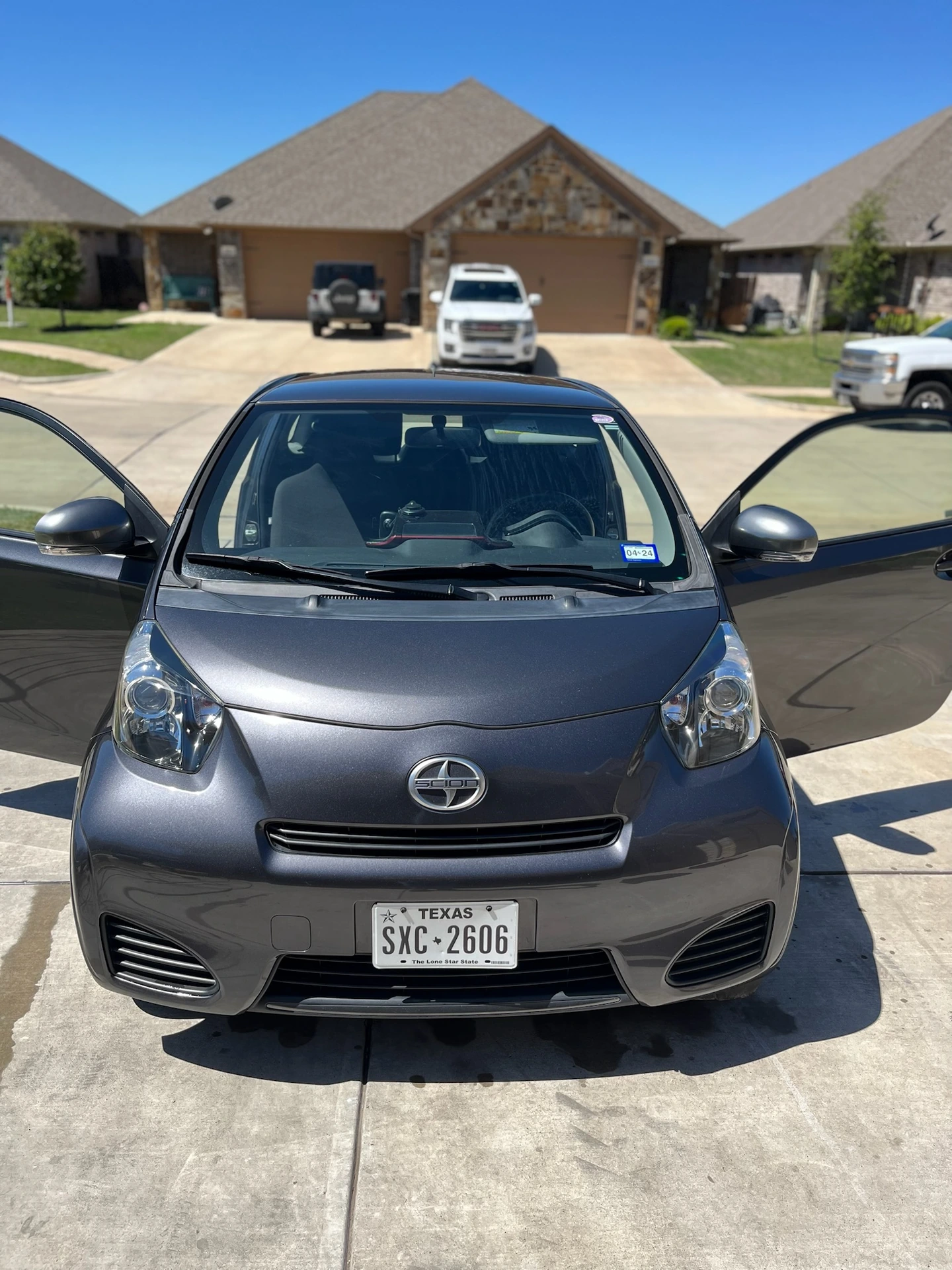 Clear Scion iQ headlight after restoration